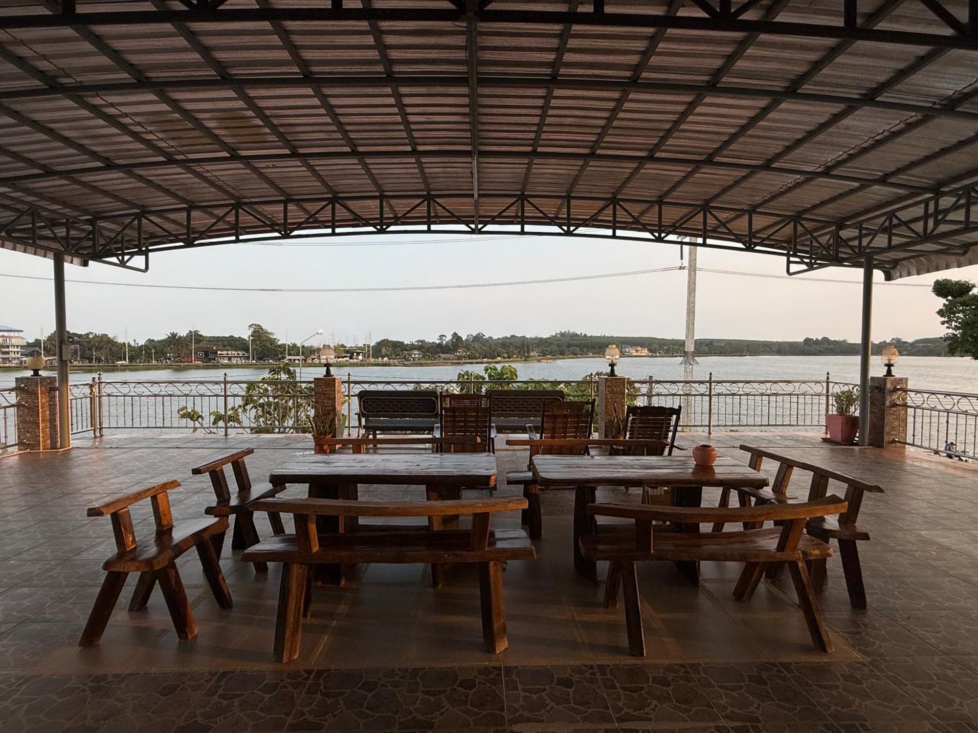 Lake Home Trat Homestay *